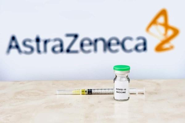 AstraZeneca revendique un essai de médicament Covid positif