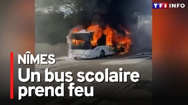 VIDÉO : Un autobus scolaire prend feu en France