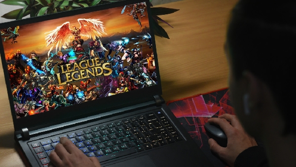 Des  hackers  volent le code source de  League of Legends  et demandent une rançon
