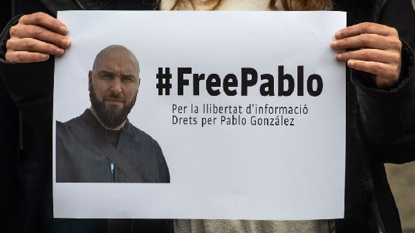 Le journaliste espagnol Pablo González décrit les conditions de son incarcération en Pologne comme  inhumaines 