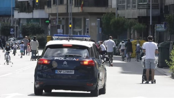 un agent de santé de Vigo a été arrêté par la police nationale accusé d