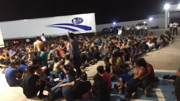 Le Guatemala va rapatrier 102 mineurs secourus dans la caisse d