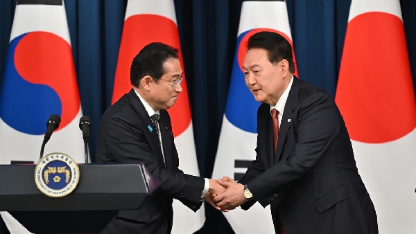 La Corée du Sud et le Japon rétablissent une diplomatie itinérante après 12 ans sous l