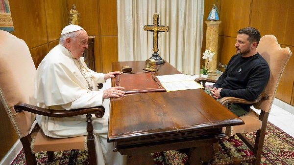Zelensky au pape François :  Nous n