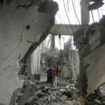 Débris d'une mosquée endommagés lors d'une attaque israélienne, Deir al Balah, Gaza, 6 octobre 2024