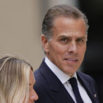 Hunter Biden, accompagné de son épouse, Melissa Cohen Biden, arrive au palais de justice fédéral le 11 juin 2024 à Wilmington, Delaware. Matt Rourke /AP