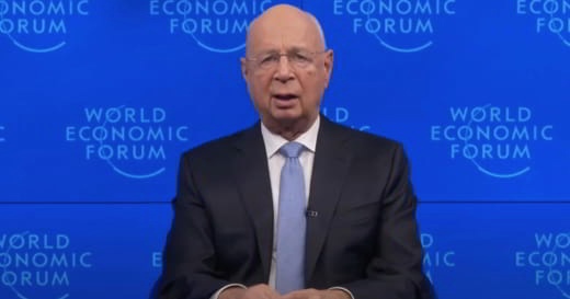 Klaus Schwab appelle à une « collaboration mondiale » pour lutter contre la désinformation