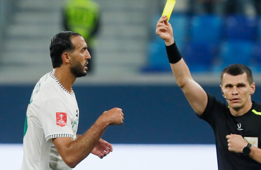Akhmat – Zenit : Ghandri expulsé… puis réintégré après la VAR, et un maillot retrouvé !